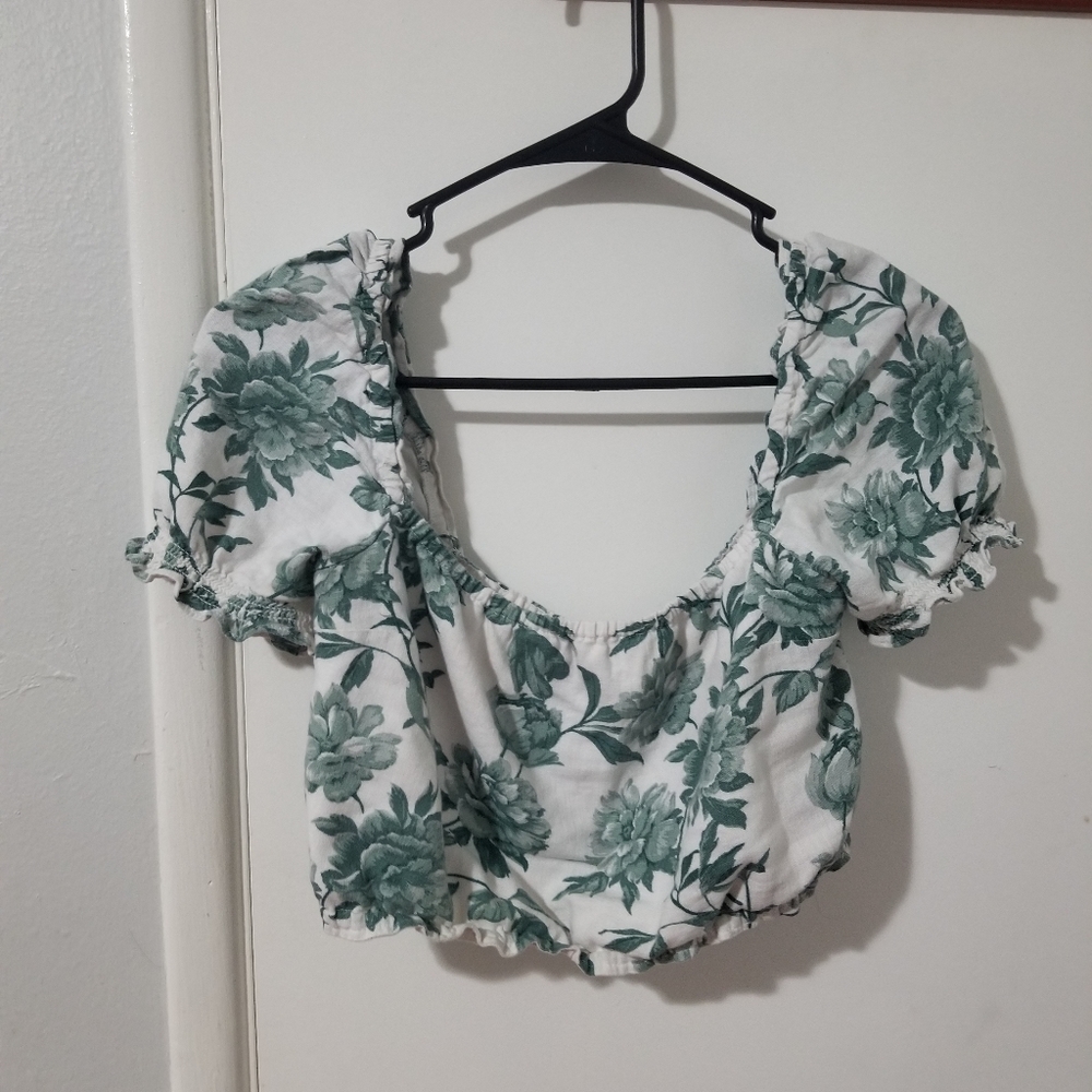 Abercombie & Fitch Puff Sleeve Top